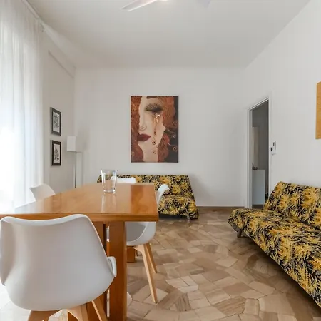Апартаменты Casa Di Wheeny Комо